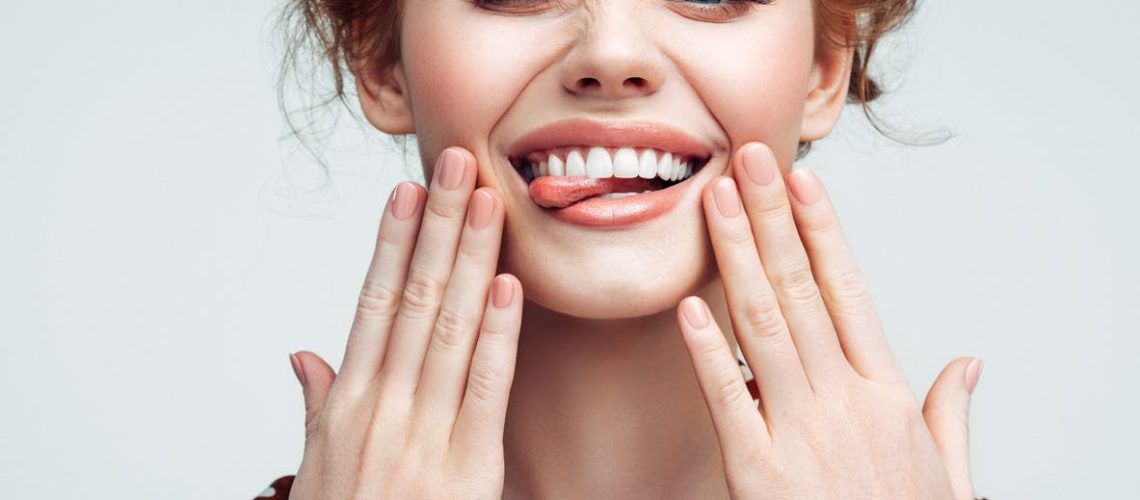 Tout savoir sur le détartrage des dents : quand ? Pourquoi ? Comment ? Tout savoir sur le détartrage des dents : quand ? Pourquoi ? Comment ?
